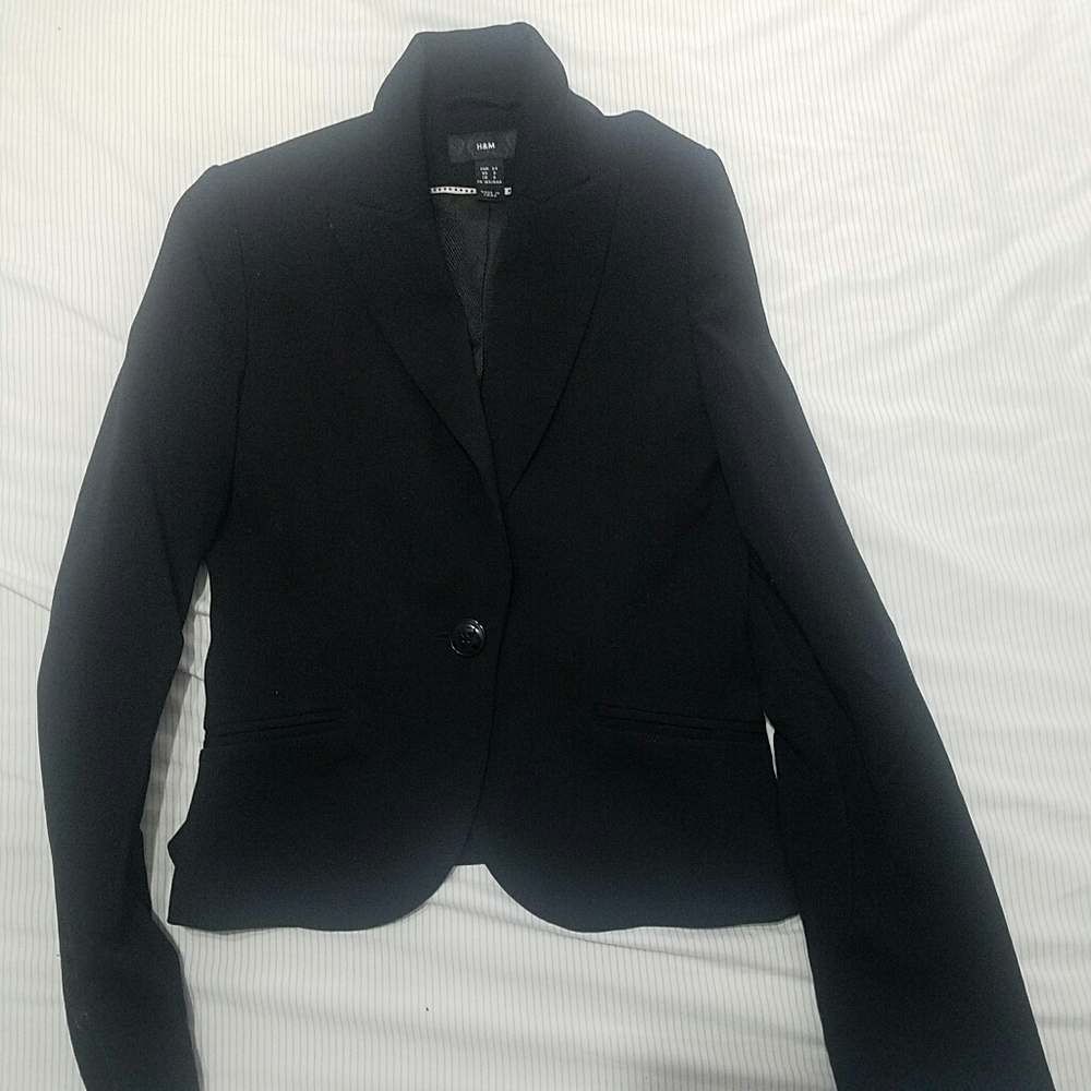 WOMEN BLACK BLAZER AND PANTS FROM H&M